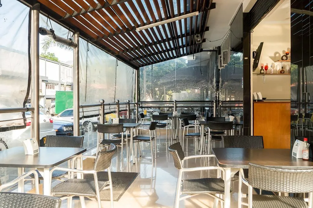 Hotel Sauces Del Estadio Medellin